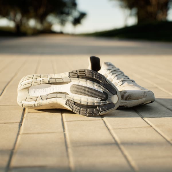 ADIDAS SCARPA ULTRABOOST LIGHT ®